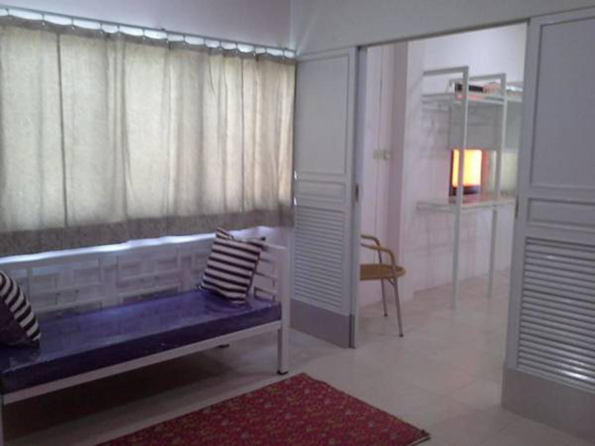 Buorana Hostel Chonburi Exterior photo