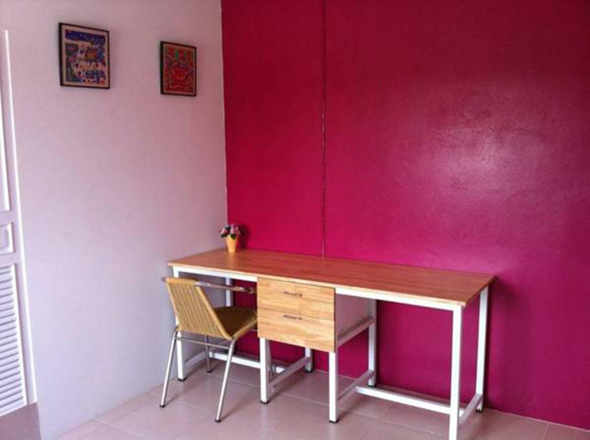 Buorana Hostel Chonburi Exterior photo