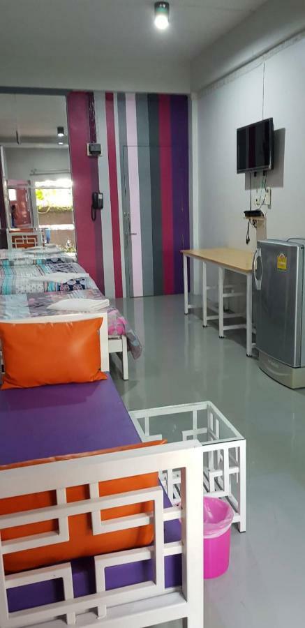 Buorana Hostel Chonburi Exterior photo