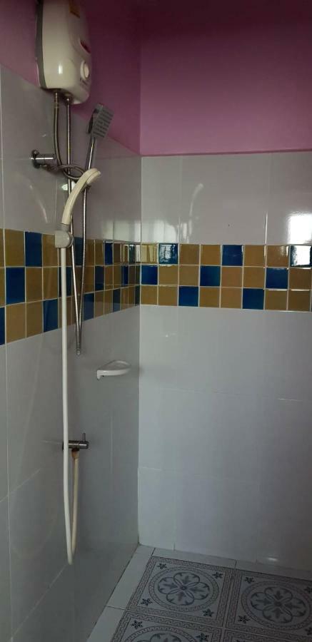 Buorana Hostel Chonburi Exterior photo
