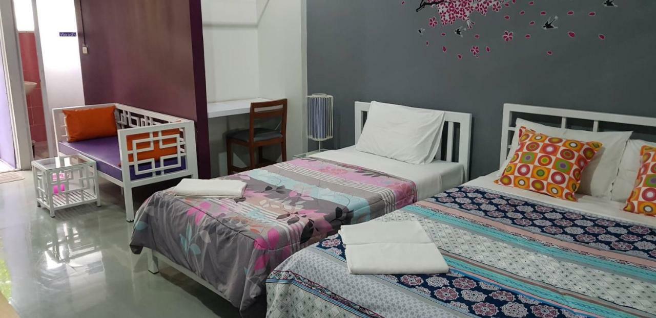 Buorana Hostel Chonburi Exterior photo